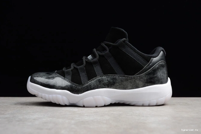 Air 11 Low Retro 